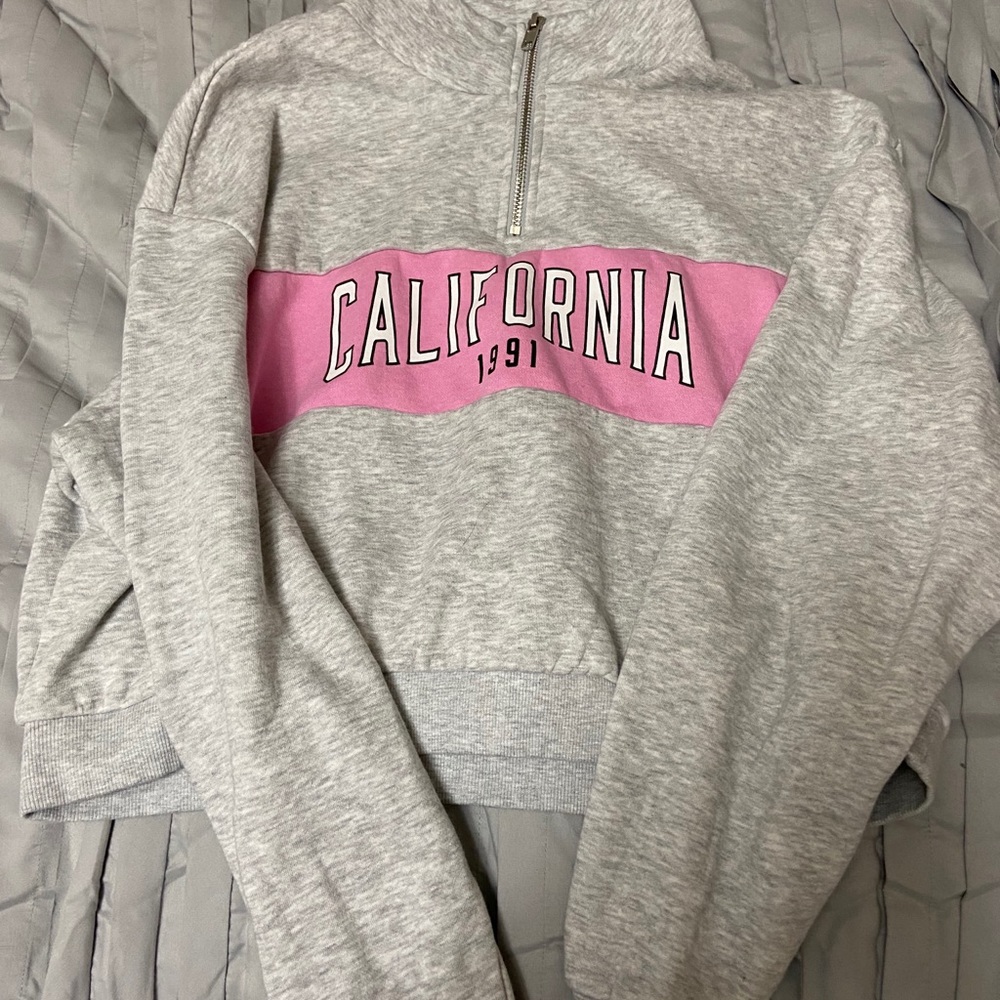 Cropped cali hoodie